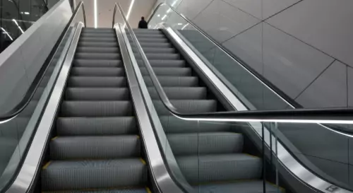 Escalator Cleaning